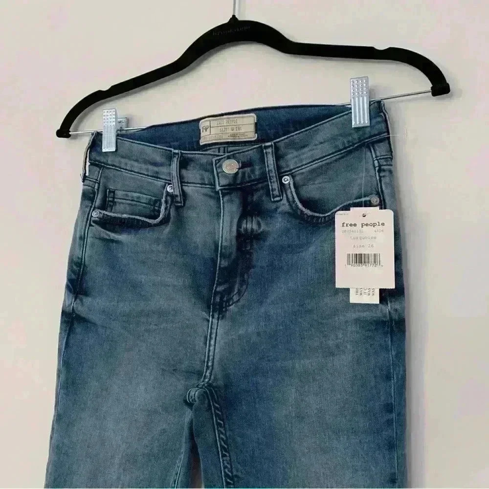 Free People Women's Mid-Rise Skinny Jeans Size 26 Long - Picture 2 of 12